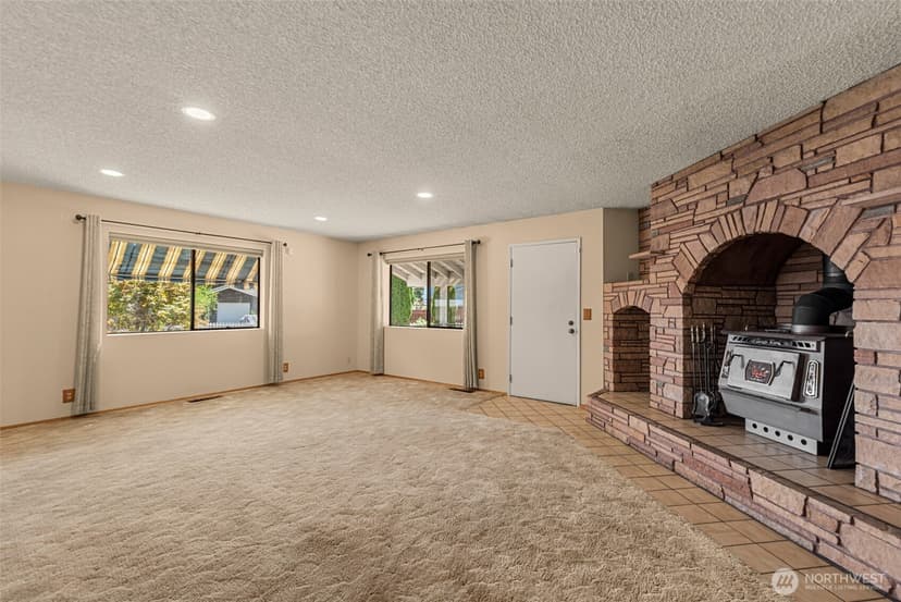 Property photo for 137 W Center Street, Leavenworth photo 4