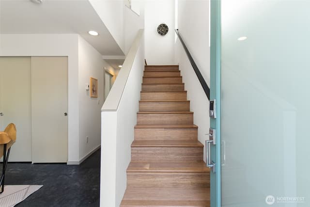 Property photo for 6729 14th Avenue NW #A, Seattle photo 4