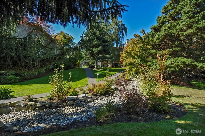 Property photo for 5858 NE Parkpoint Drive #F-203, Seattle photo 33
