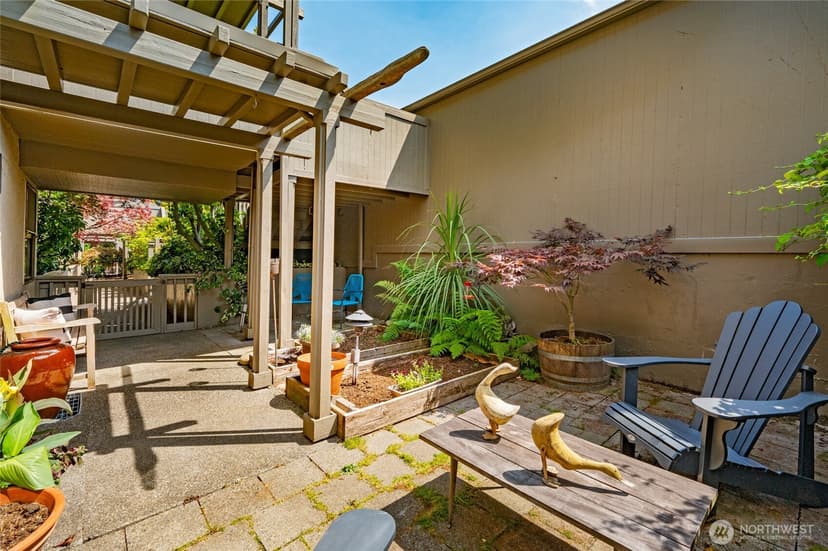 Property photo for 5858 NE Parkpoint Drive #F-203, Seattle photo 20