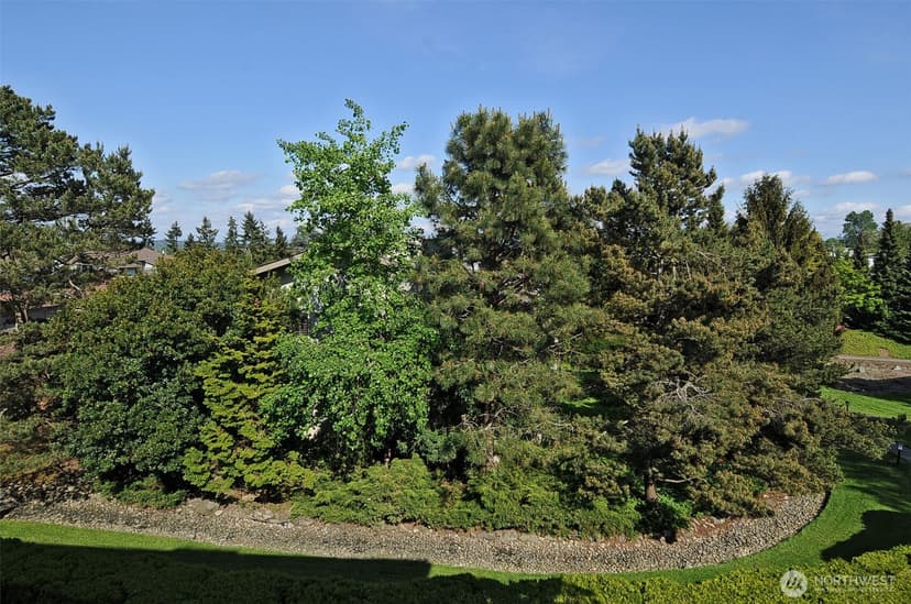 Property photo for 5858 NE Parkpoint Drive #F-203, Seattle photo 31