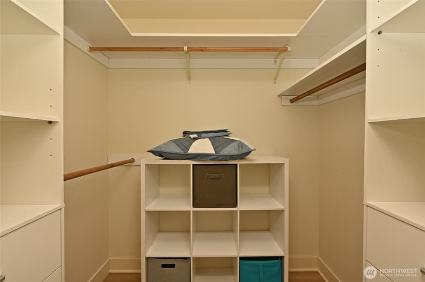 Property photo for 5858 NE Parkpoint Drive #F-203, Seattle photo 13