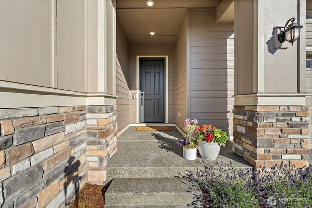 Property photo for 14816 206th Avenue E, Bonney Lake photo 2