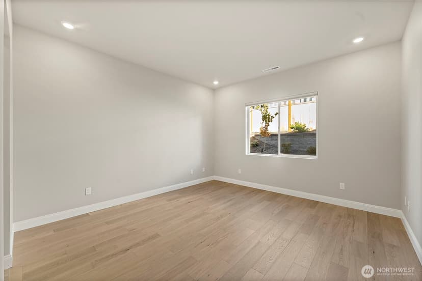 Property photo for 14816 206th Avenue E, Bonney Lake photo 22