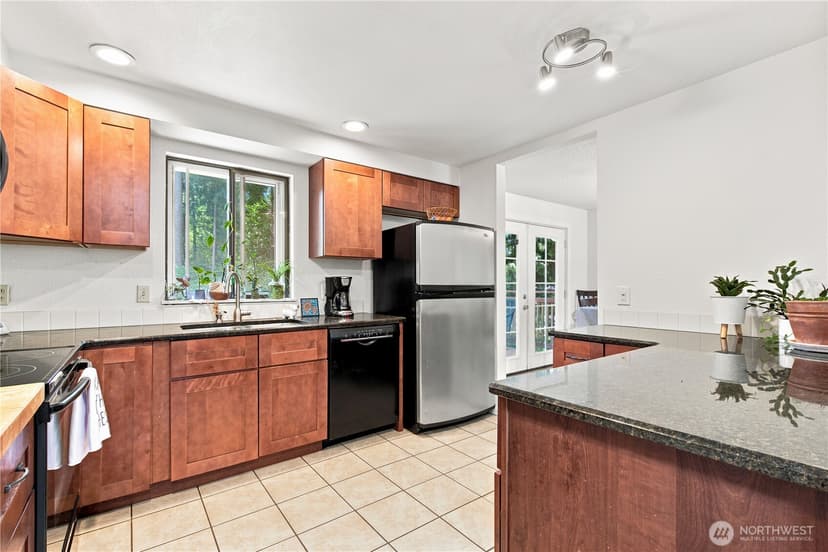 Property photo for 3366 SE Summer Place, Port Orchard photo 11