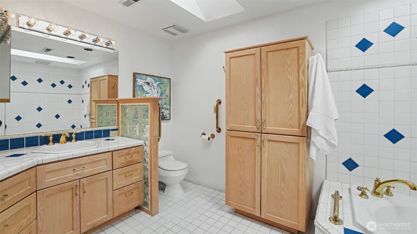 Property photo for 11 Cascade Key, Bellevue photo 25