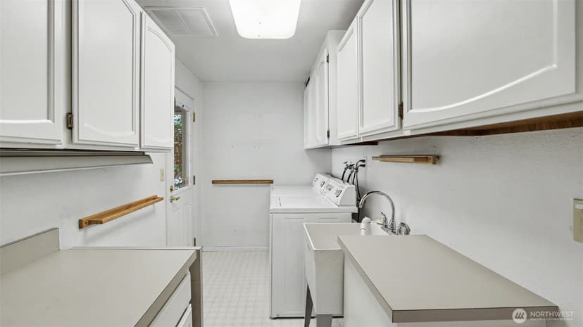 Property photo for 11 Cascade Key, Bellevue photo 19