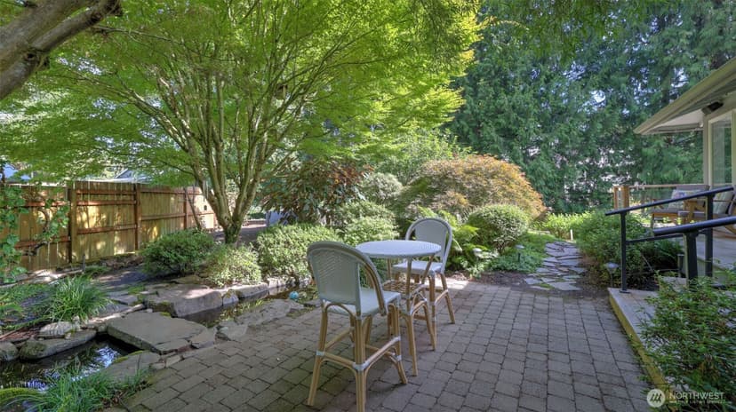 Property photo for 11 Cascade Key, Bellevue photo 35