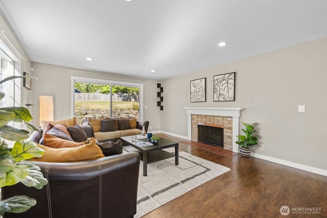 Property photo for 21020 98th Avenue S, Kent photo 5