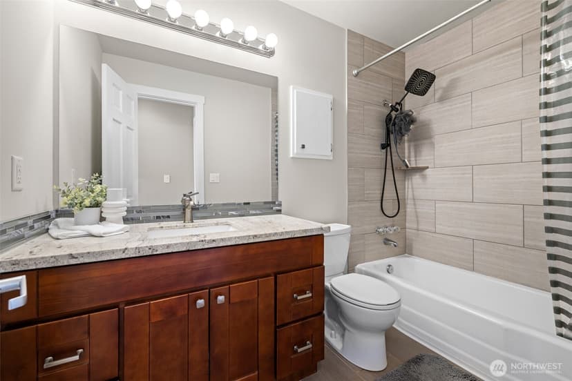 Property photo for 21020 98th Avenue S, Kent photo 18