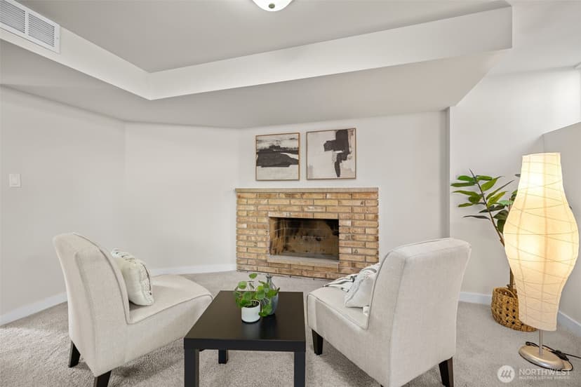 Property photo for 21020 98th Avenue S, Kent photo 17