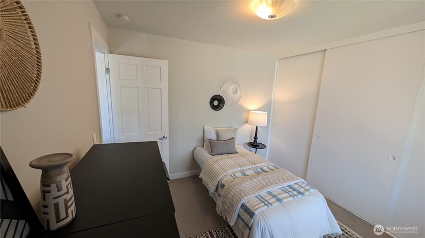 Property photo for 21020 98th Avenue S, Kent photo 12