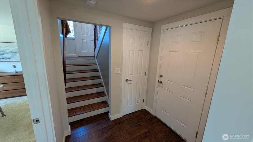 Property photo for 21020 98th Avenue S, Kent photo 13