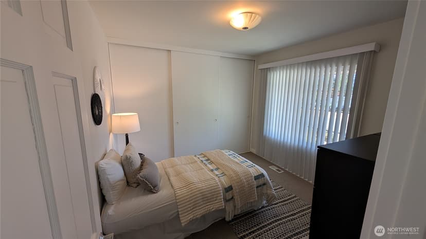 Property photo for 21020 98th Avenue S, Kent photo 11