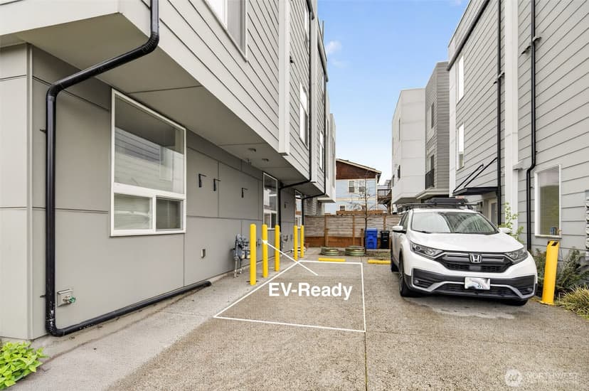 Property photo for 945 NW 56th Street, Seattle photo 17