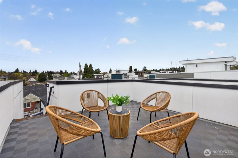 Property photo for 945 NW 56th Street, Seattle photo 3