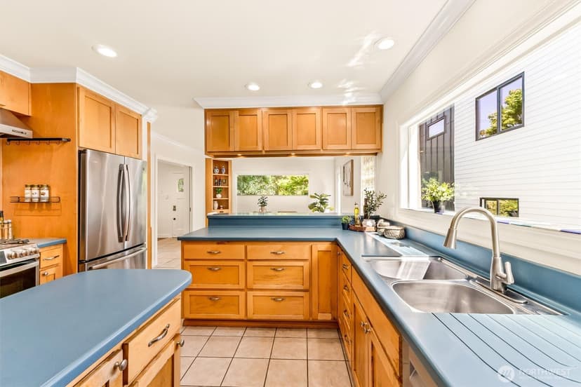 Property photo for 2763 59th Avenue SW, Seattle photo 12