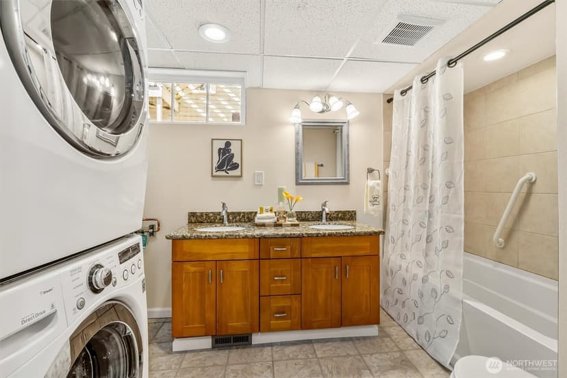 Property photo for 2763 59th Avenue SW, Seattle photo 33