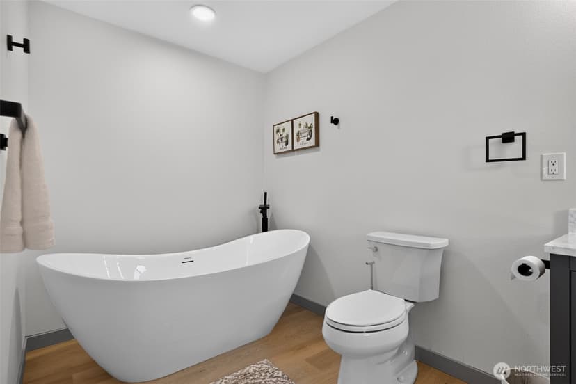 Property photo for 20411 71st Street E, Bonney Lake photo 10