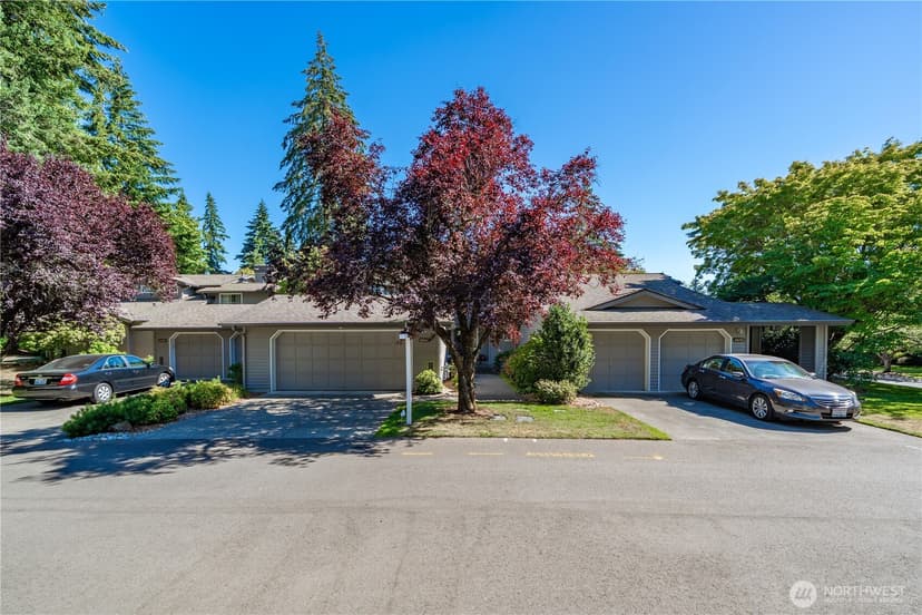 Property photo for 6640 114th Avenue SE, Bellevue photo 3