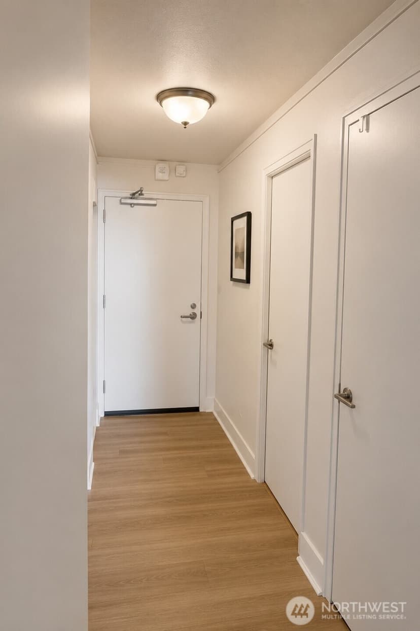 Property photo for 1105 SPRING #901, Seattle photo 6