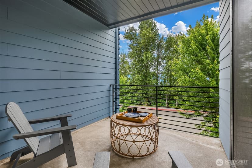 Property photo for 21708 24th Avenue SE #B, Bothell photo 12