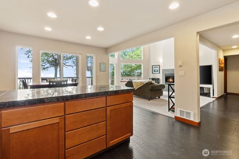 Property photo for 8 W Gedney Way, Hat Island photo 19