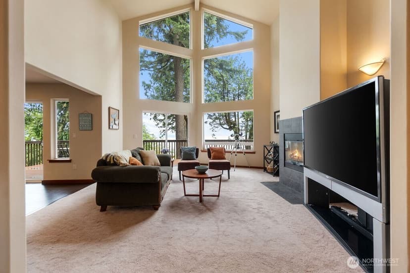 Property photo for 8 W Gedney Way, Hat Island photo 9