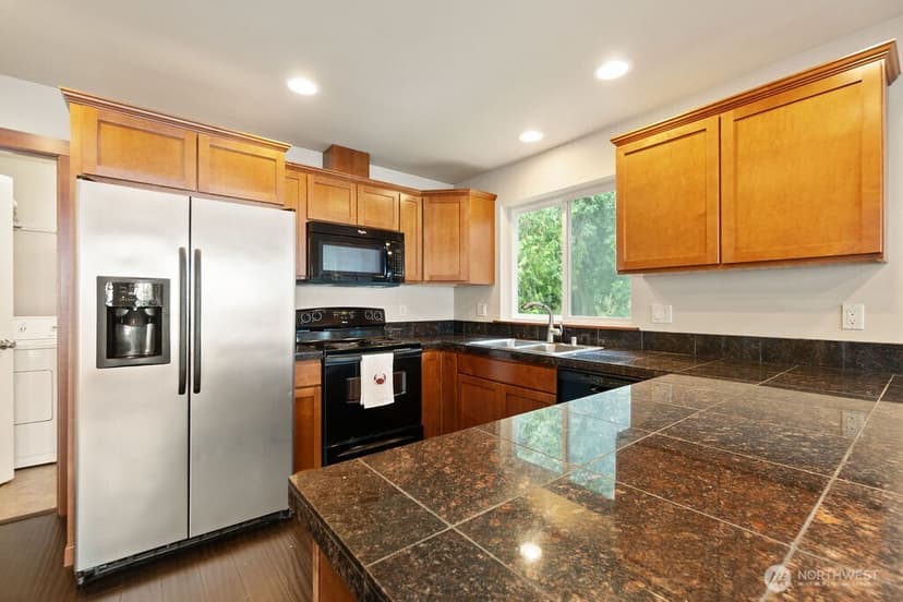 Property photo for 8 W Gedney Way, Hat Island photo 16