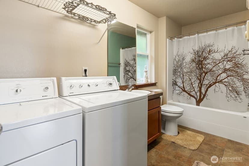 Property photo for 8 W Gedney Way, Hat Island photo 22