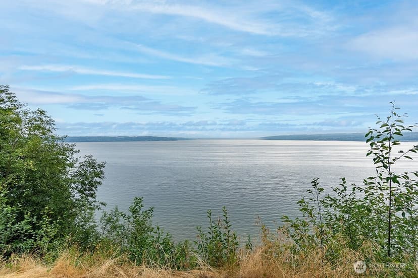 Property photo for 8 W Gedney Way, Hat Island photo 37