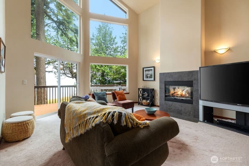 Property photo for 8 W Gedney Way, Hat Island photo 8