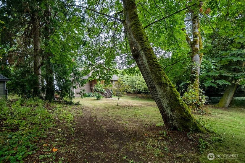 Property photo for 8 W Gedney Way, Hat Island photo 33