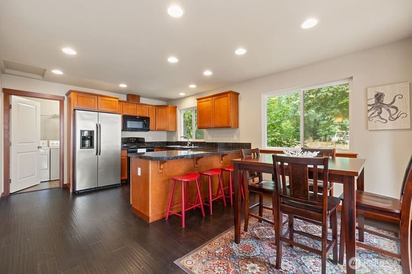 Property photo for 8 W Gedney Way, Hat Island photo 14