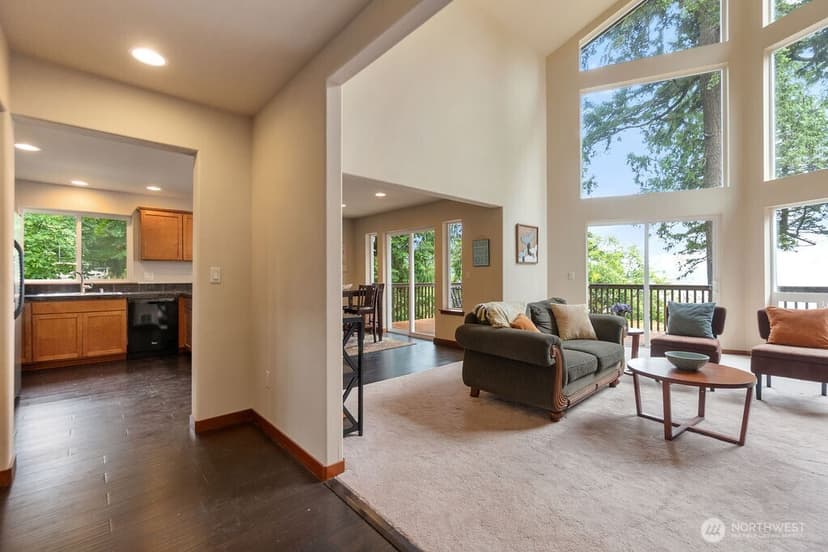 Property photo for 8 W Gedney Way, Hat Island photo 13