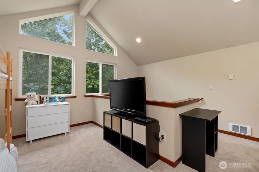 Property photo for 8 W Gedney Way, Hat Island photo 27