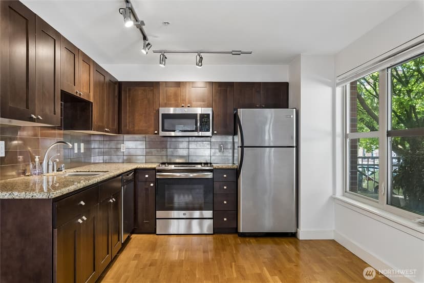 Property photo for 1620 Belmont Ave #125, Seattle photo 10
