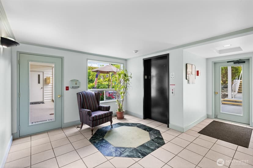 Property photo for 233 3rd Avenue S #101, Edmonds photo 23