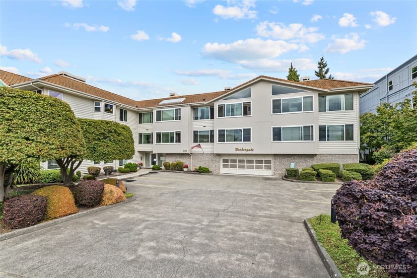 Property photo for 233 3rd Avenue S #101, Edmonds photo 27