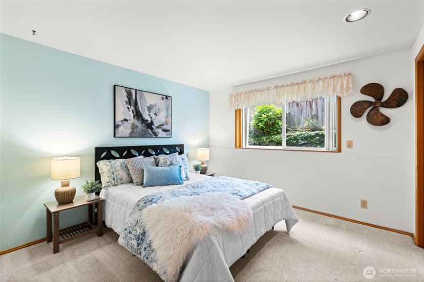 Property photo for 233 3rd Avenue S #101, Edmonds photo 15