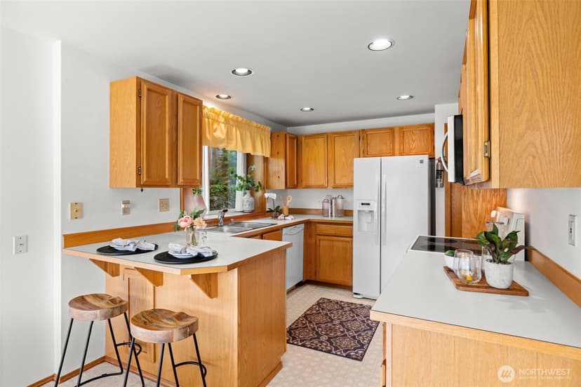 Property photo for 233 3rd Avenue S #101, Edmonds photo 6
