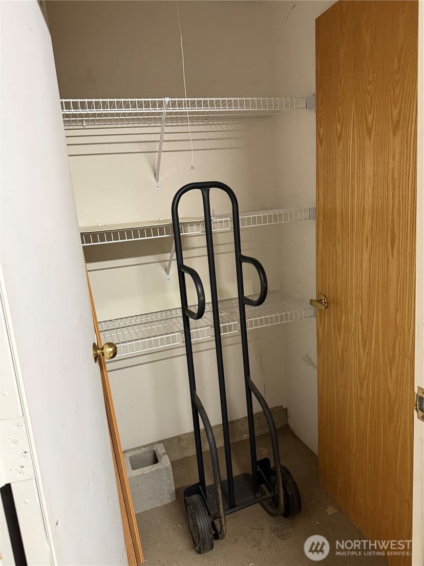 Property photo for 233 3rd Avenue S #101, Edmonds photo 29