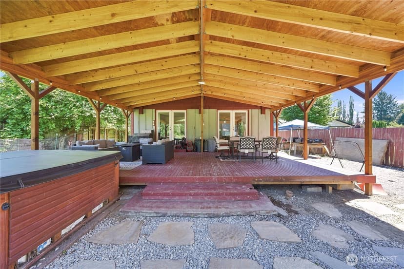 Property photo for 516 Beach Drive, Snohomish photo 27