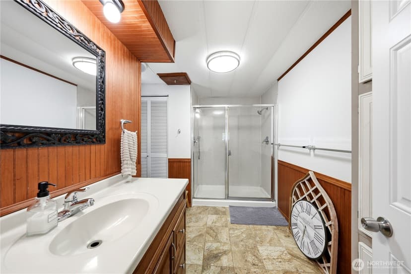 Property photo for 516 Beach Drive, Snohomish photo 17