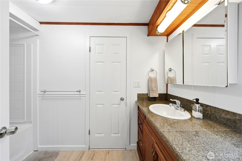 Property photo for 516 Beach Drive, Snohomish photo 21