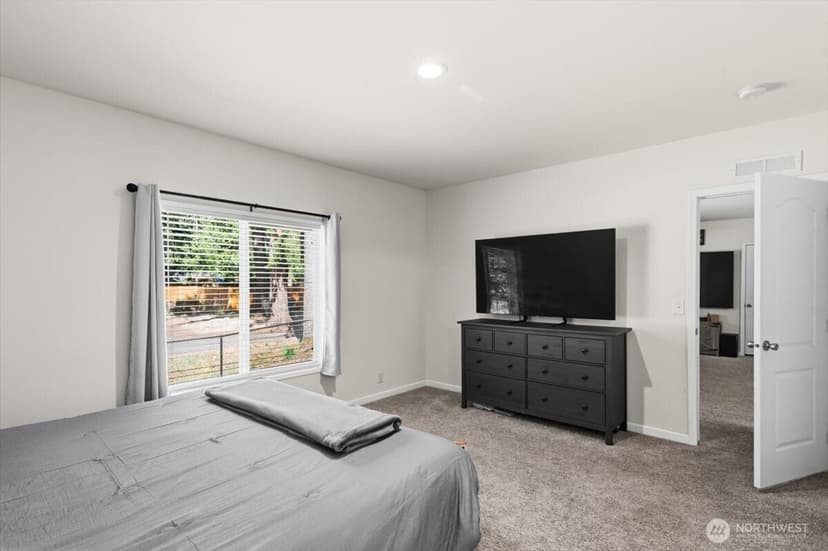 Property photo for 31022 229th Avenue SE, Black Diamond photo 12