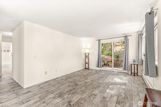 Property photo for 5912 California Avenue SW #102, Seattle photo 2