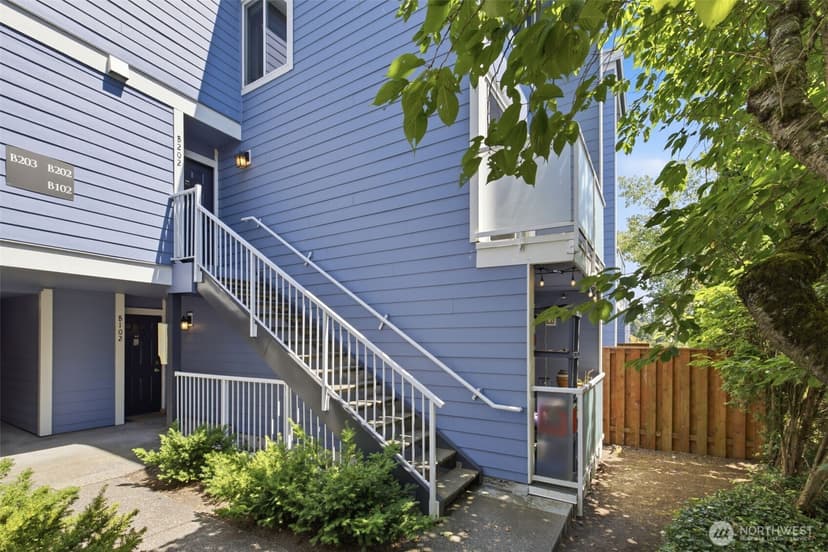 Property photo for 8800 20th Avenue NE #B202, Seattle photo 3