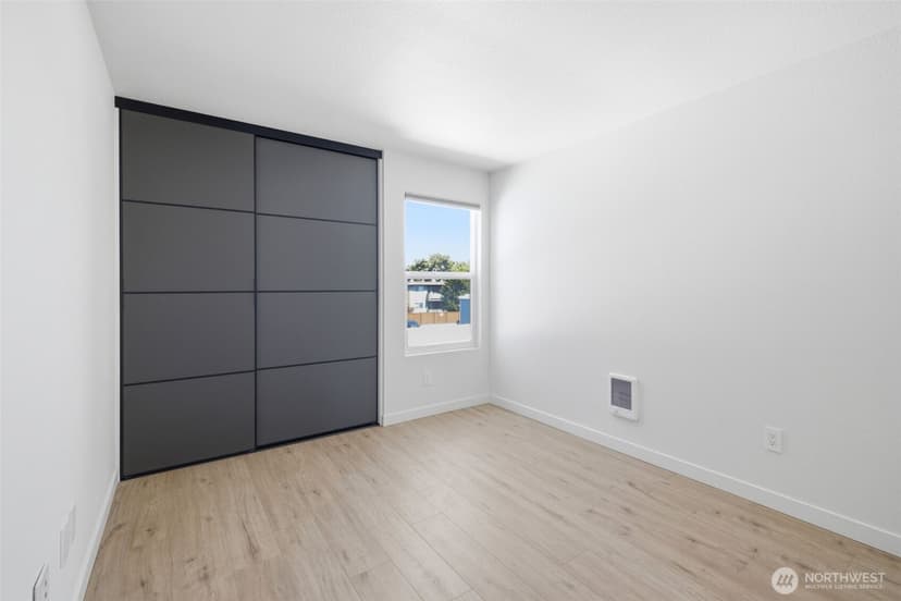 Property photo for 8800 20th Avenue NE #B202, Seattle photo 31