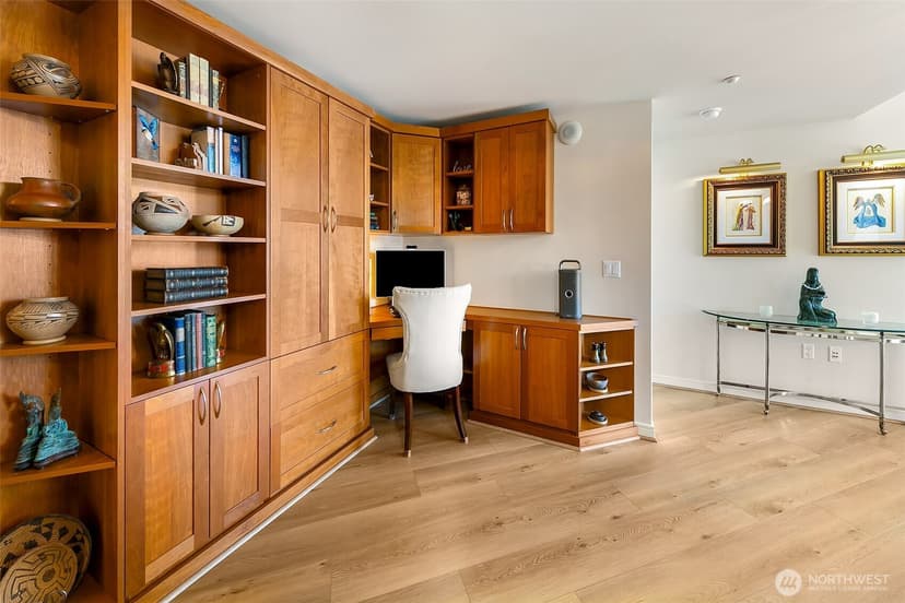 Property photo for 819 Virginia Street #2304, Seattle photo 8